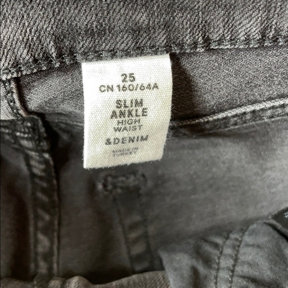 & DENIM•JEANS - Picture 15 of 16